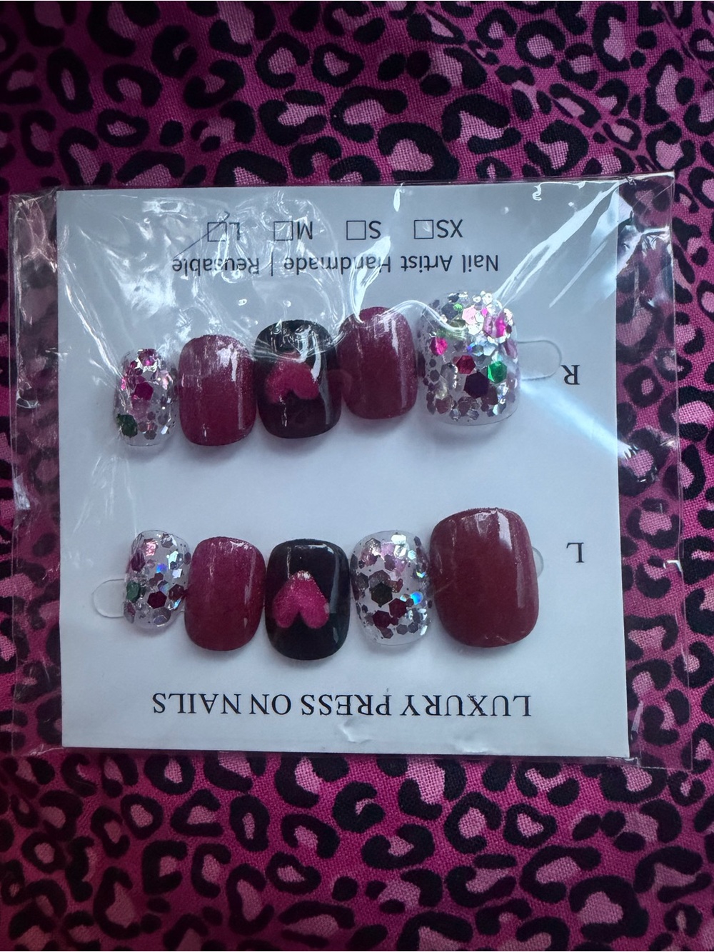 Luxury Press-On Nails - Pink Glitter Heart Accent Set